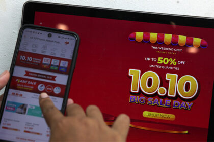 Berburu Voucher Diskon Belanja Online