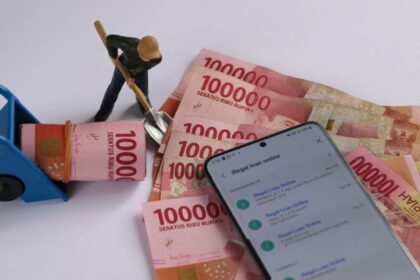 Cara Membedakan Pinjol Legal dan Ilegal Versi OJK