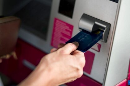 Cara Mengurus Kartu ATM Tertelan