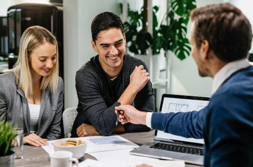 Cara Negosiasi Keringanan Bunga Hutang di Bank