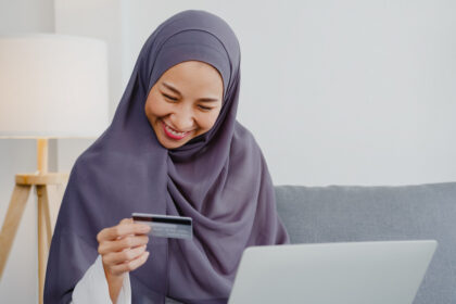 Kelebihan dan Kekurangan Menabung di Bank Syariah