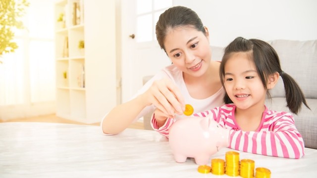 Menanamkan Nilai Kerja Keras dan Uang pada Remaja