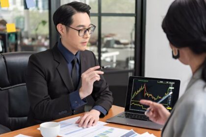 Perbandingan Risiko antara Reksadana Pasar Uang dan Deposito