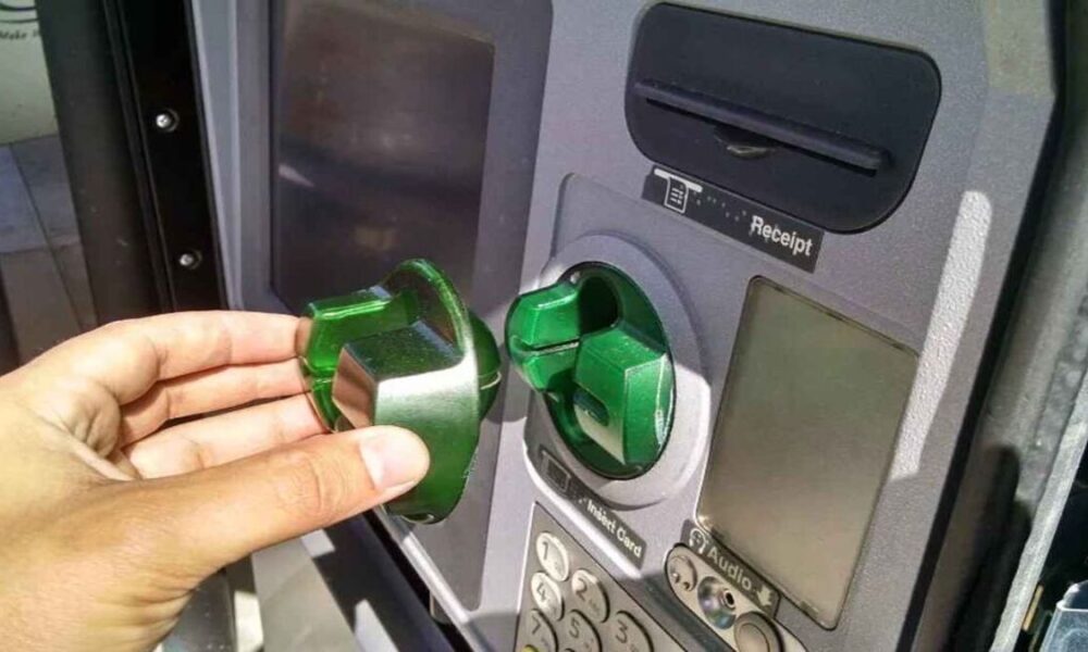 Cara Deteksi Alat Skimming di Mesin ATM
