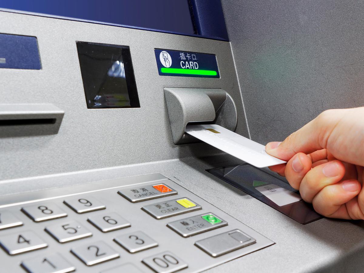 Cara Deteksi Alat Skimming di Mesin ATM