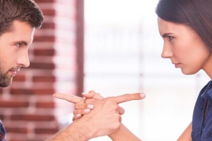 Cara Bicara Soal Uang dengan Pasangan