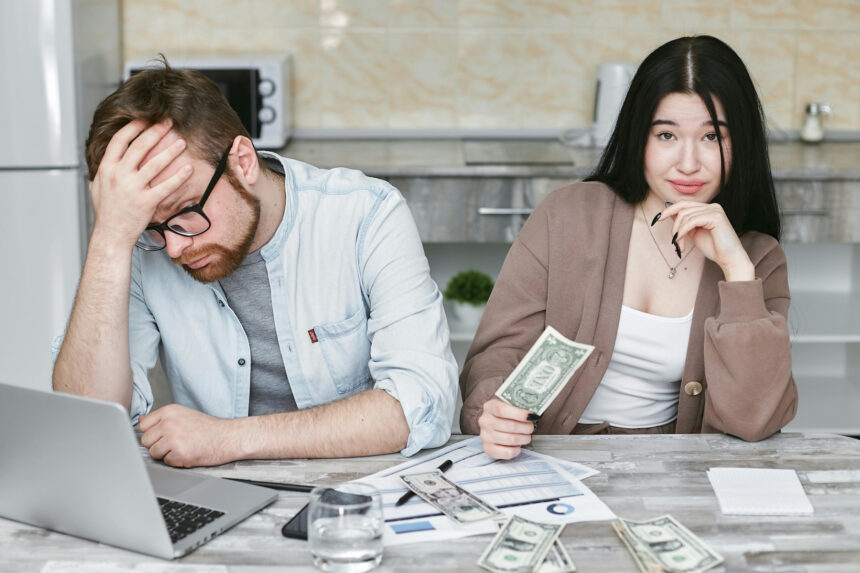 Cara Kelola Keuangan Bersama Pasangan agar Harmonis