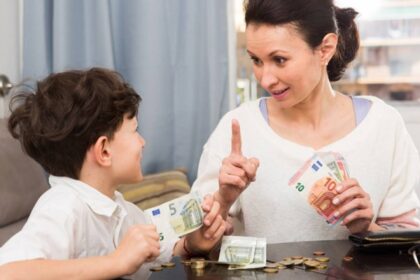 Cara Mengatur Uang Saku Anak